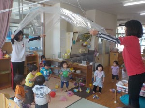 わー!!と大興奮のこどもたちです。