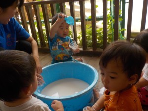 スプーンですくったらおもしろいな。