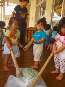 三人で叩けば割れるかな？