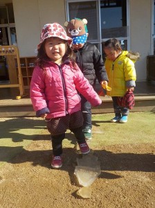 厚さ約５ｃｍの氷です